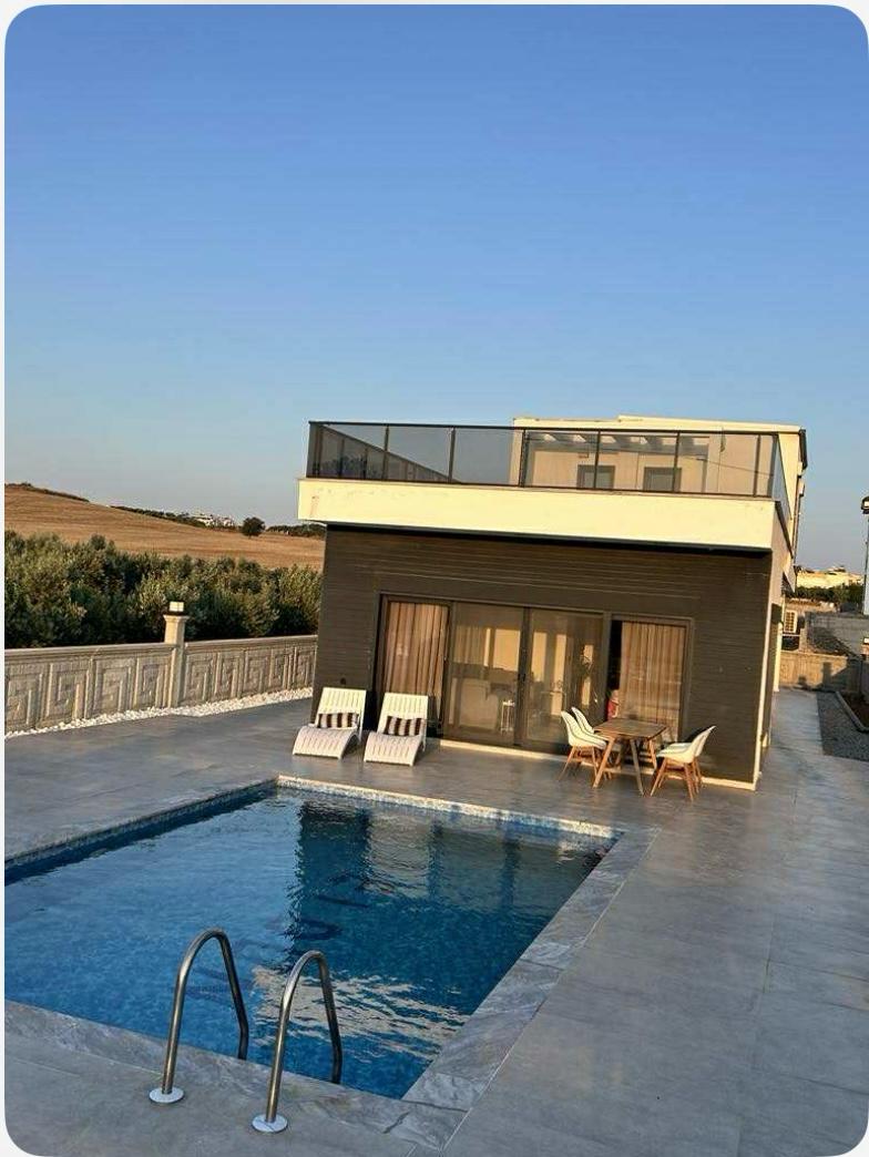 Detached Bungalow-